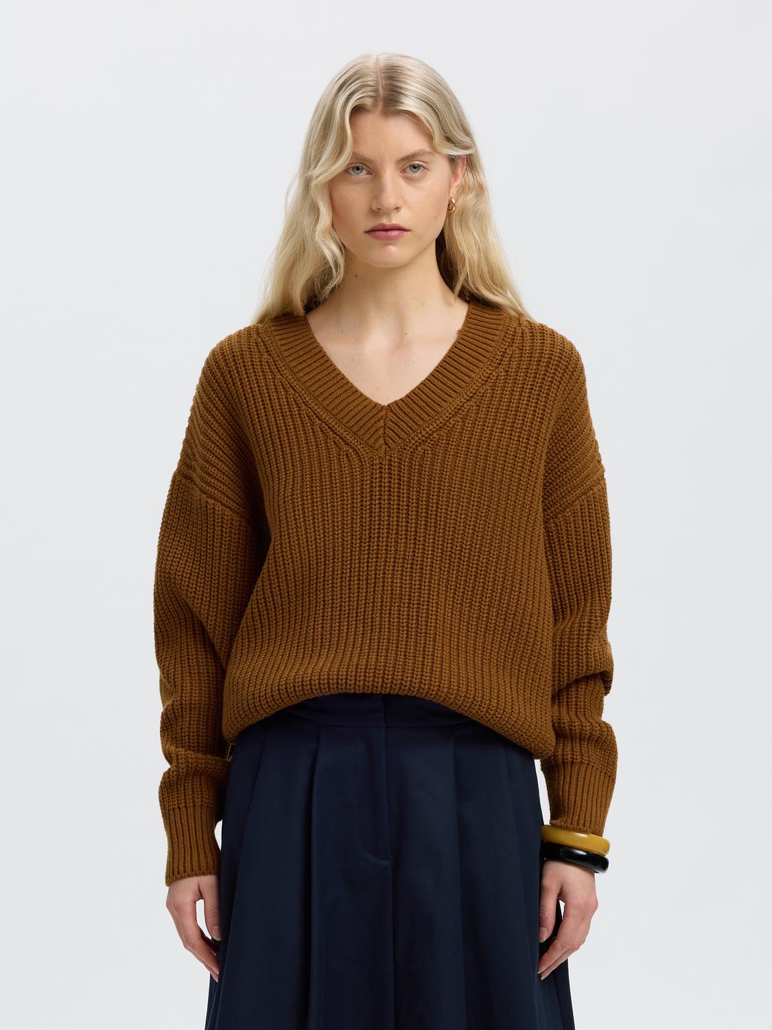 model_shot-front